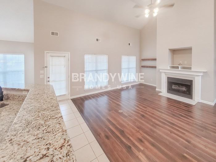 9876 Brimfield Dr - Photo 3 of 23