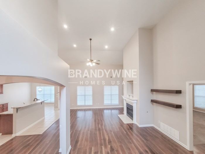 9876 Brimfield Dr - Photo 4 of 23