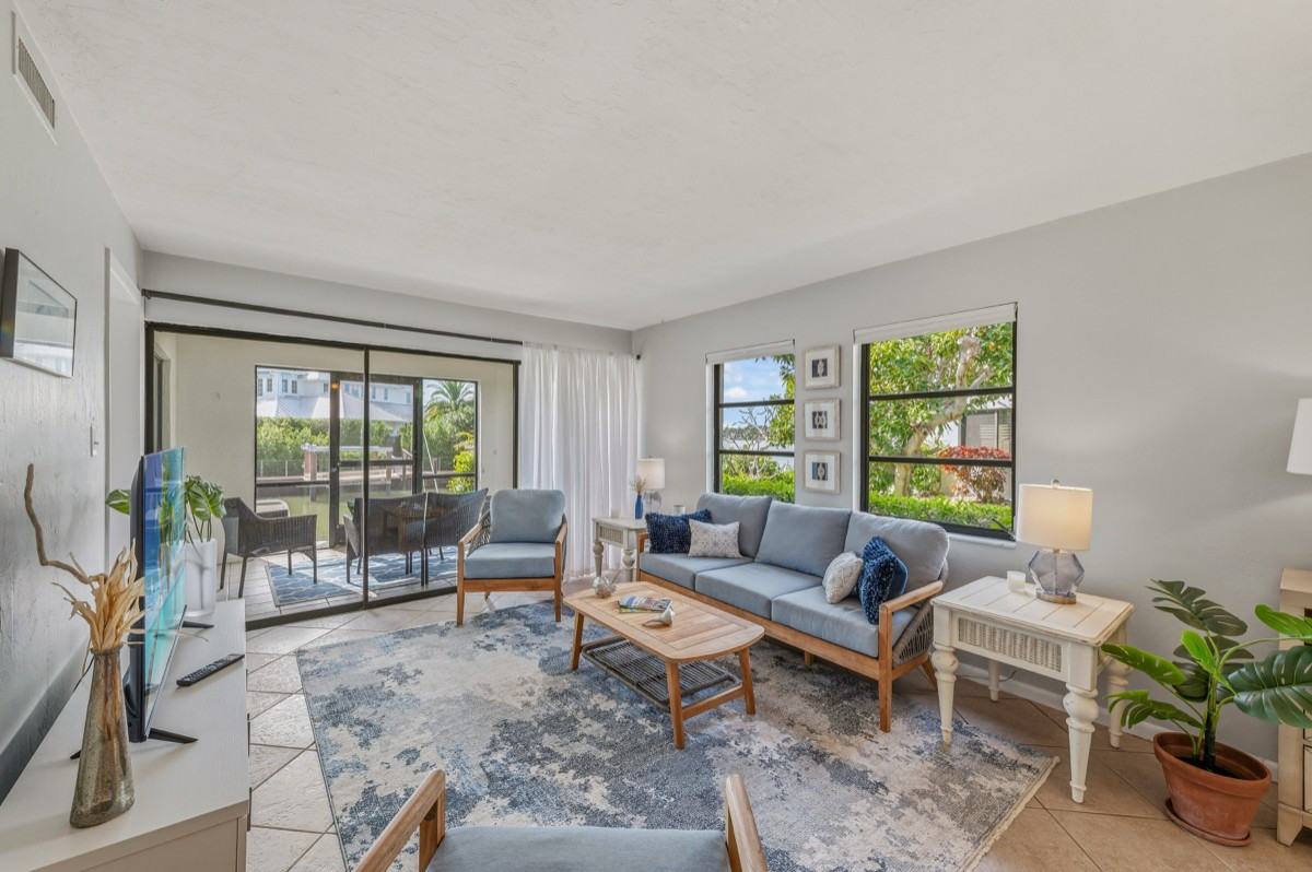 1330 Chesapeake Avenue