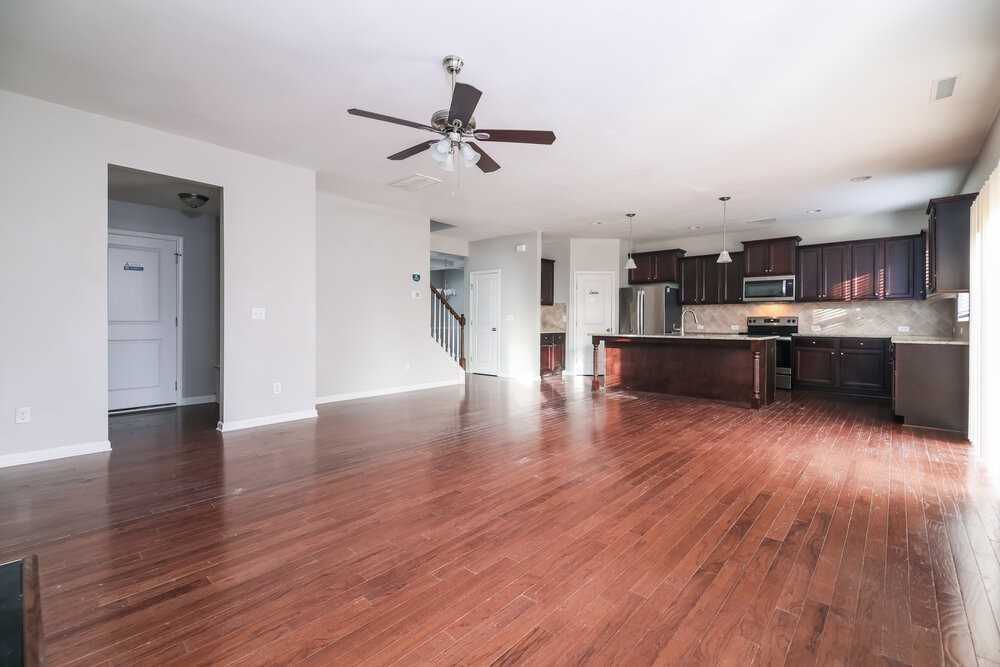 65 Davelyn Ct - Photo 5 of 17