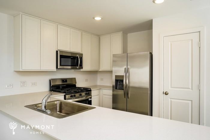 3049 Fantasy Terrace Drive - Photo 6 of 27