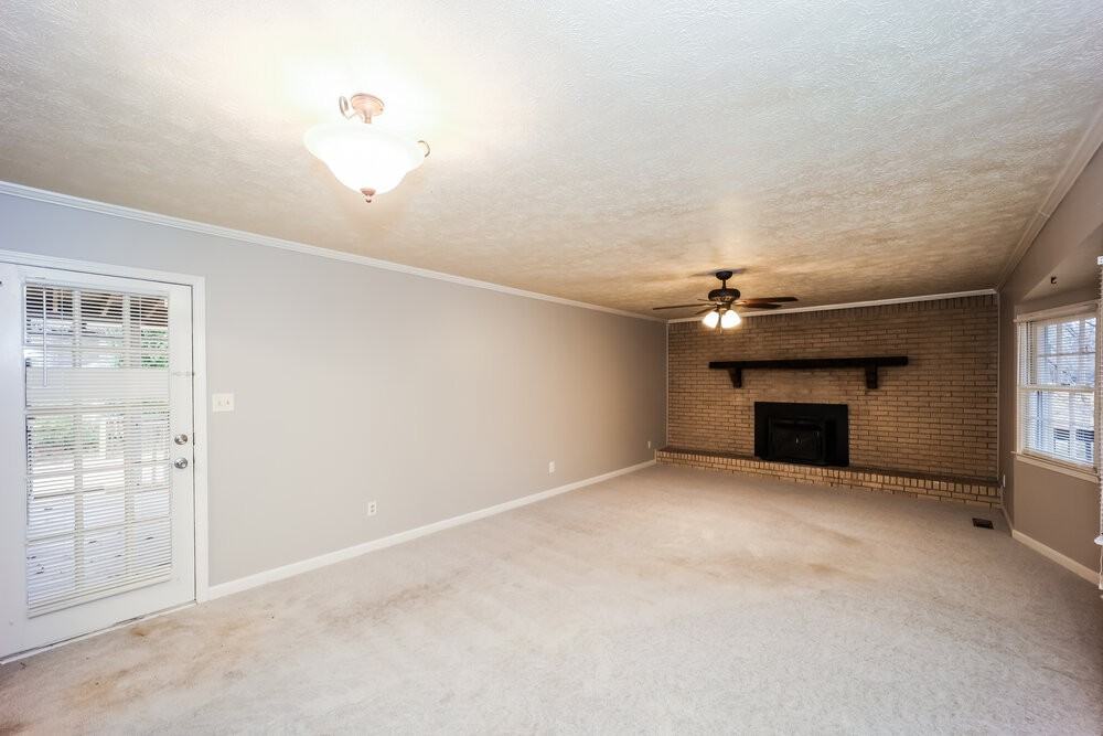 2808 Adella Ct - Photo 3 of 16