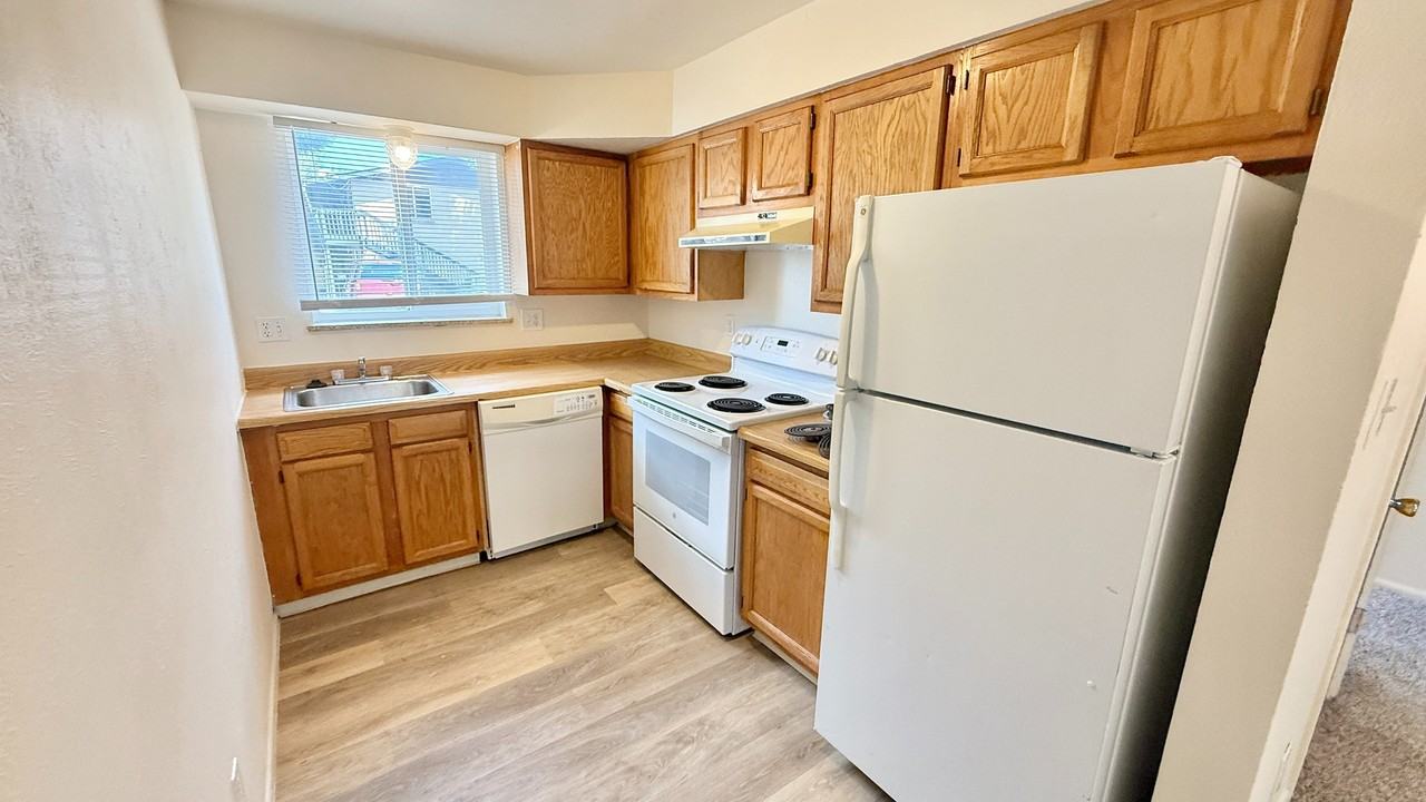 3650 Upham - Photo 2 of 12