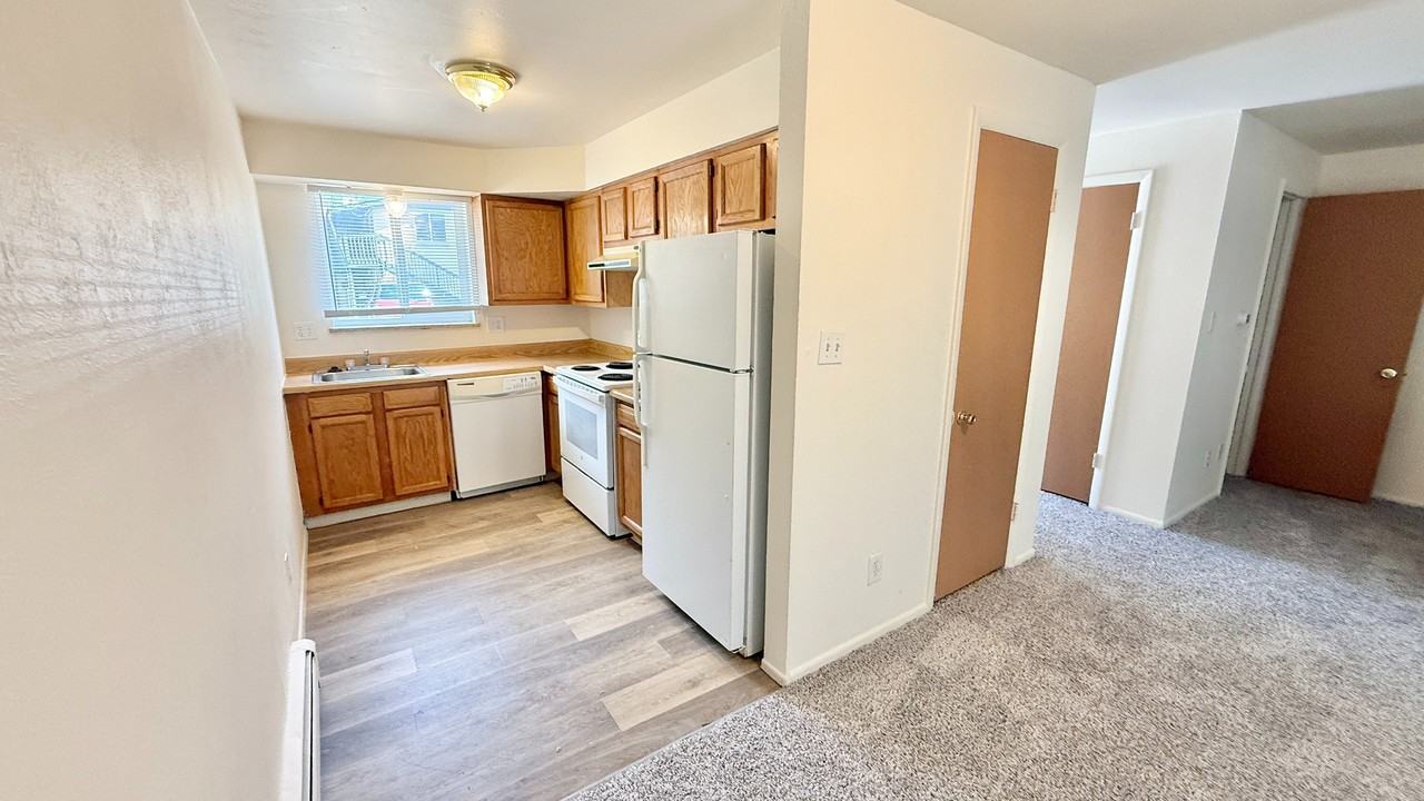 3650 Upham - Photo 3 of 12