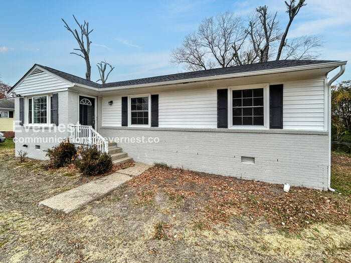 3808 W End Dr - Photo 2 of 33