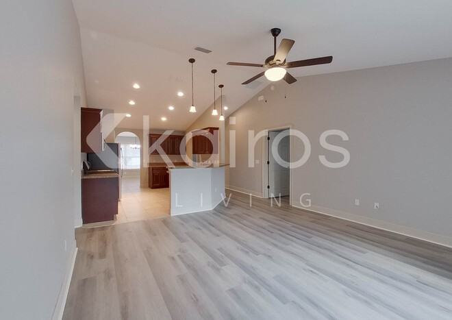 1749 Sw 168th Loop - Photo 6 of 26