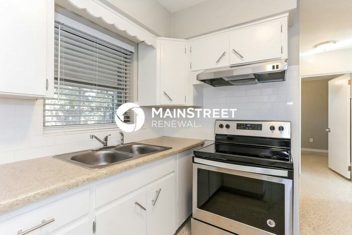 7941 23rd Avenue North - Photo 7 of 16