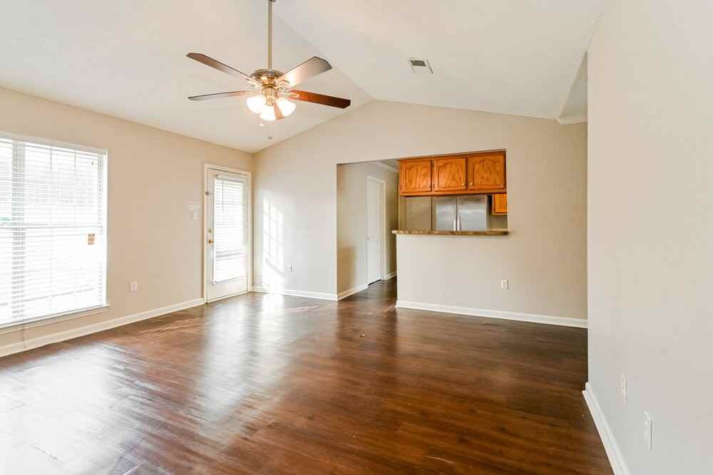 7291 Bridle Ln - Photo 5 of 16