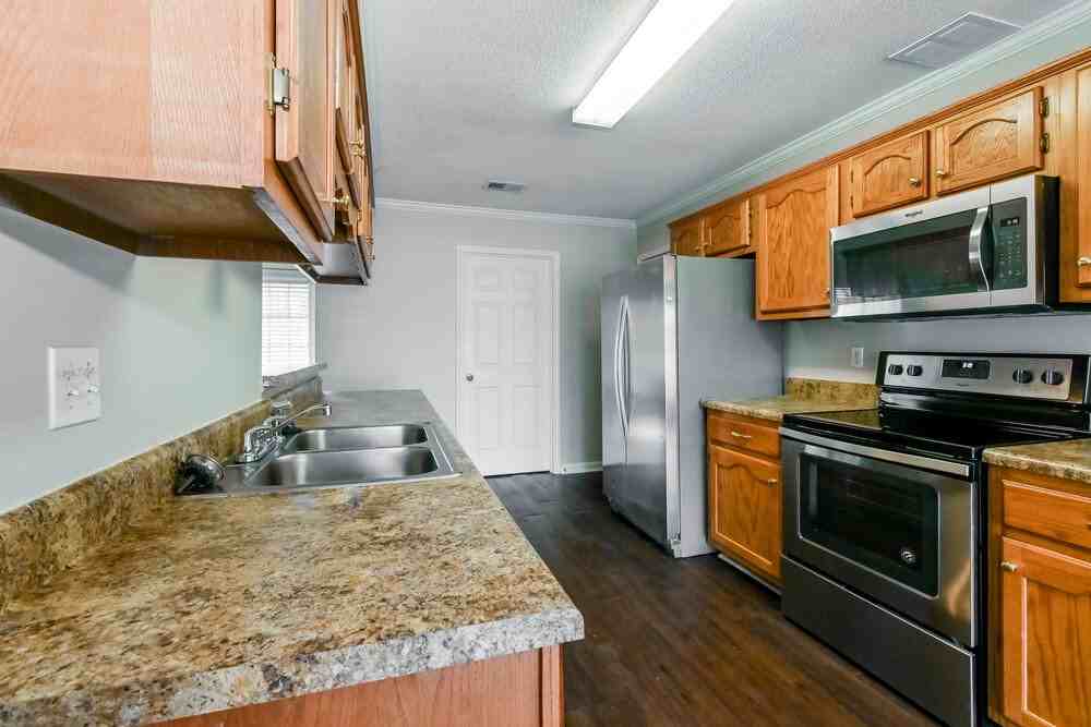 7291 Bridle Ln - Photo 7 of 16