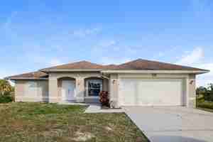 featured image of 719 Roma Avenue