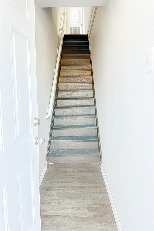 7914 S Broadway #LEFT - Photo 2 of 9