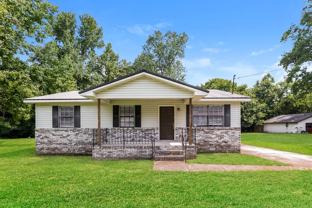 811 10th Way - Photo 1 of 1