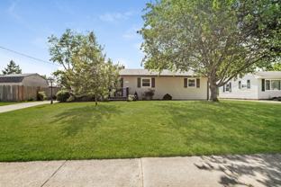 615 Kenwood Place - Photo 1 of 1