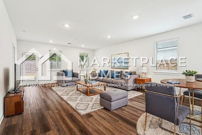 40345 Cara Mae St - Photo 3 of 23