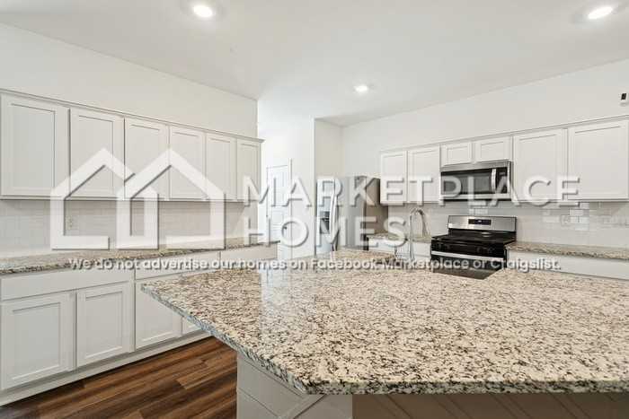 40345 Cara Mae St - Photo 5 of 23