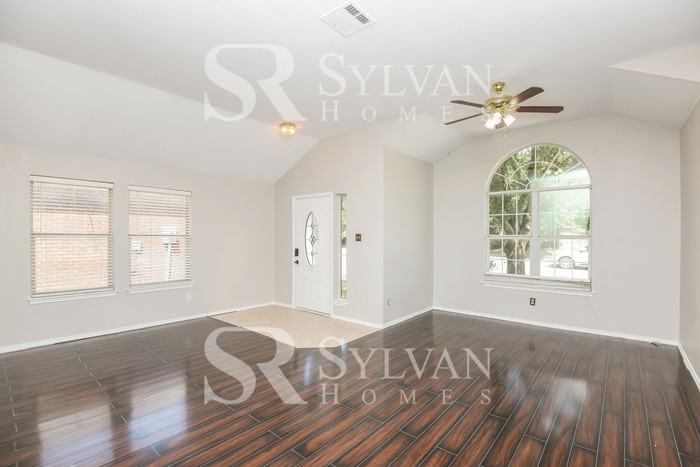 648 Tabasco Trl - Photo 3 of 16