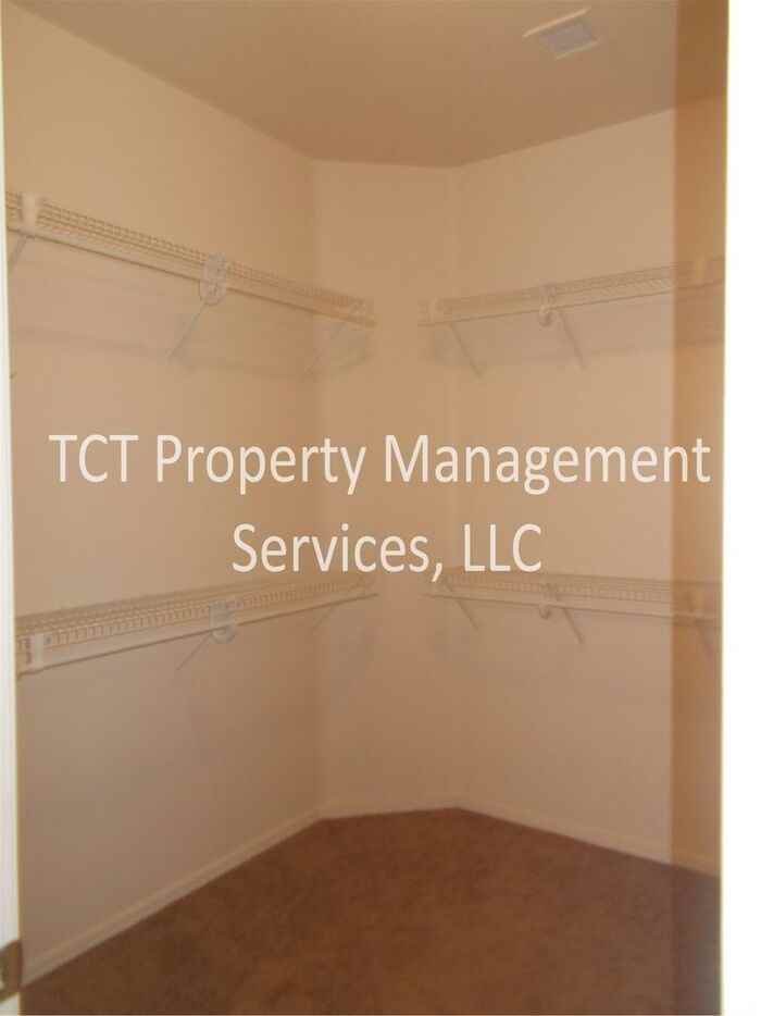 3703 E Sundance Ave - Photo 6 of 12