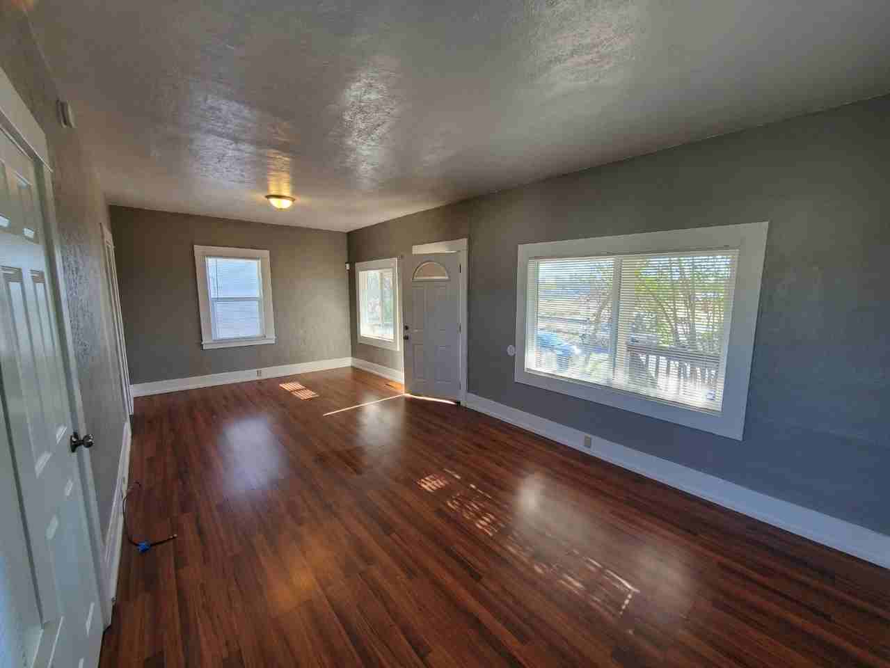 110 Roseville St #NA - Photo 3 of 8