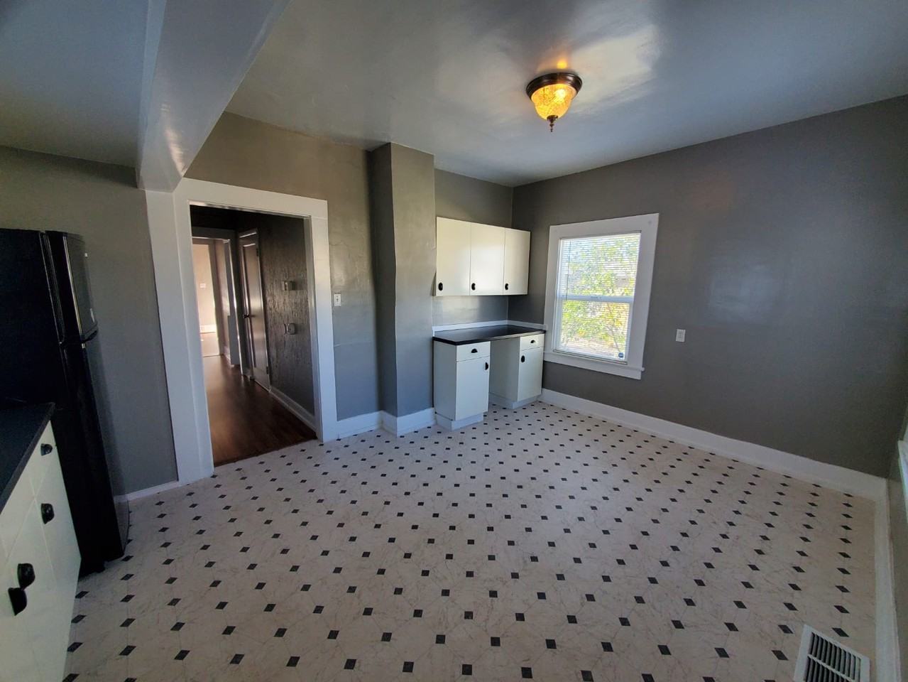 110 Roseville St #NA - Photo 5 of 8