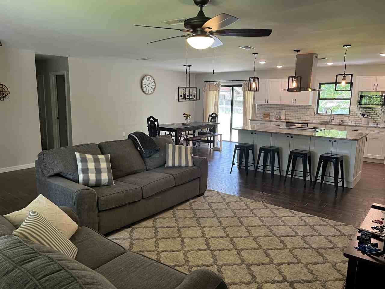 2224 Magnolia Avenue #NA - Photo 2 of 13