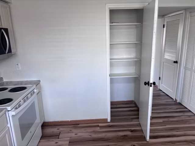 4 Bonne Terre Dr #2 - Photo 6 of 11