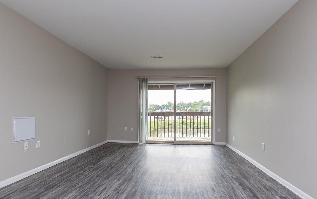 The Wade - Photo 4 of 35