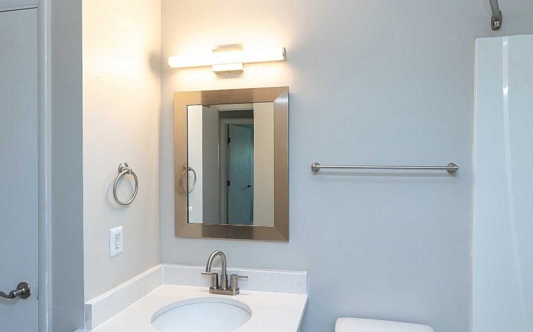 The Wade - Photo 7 of 35