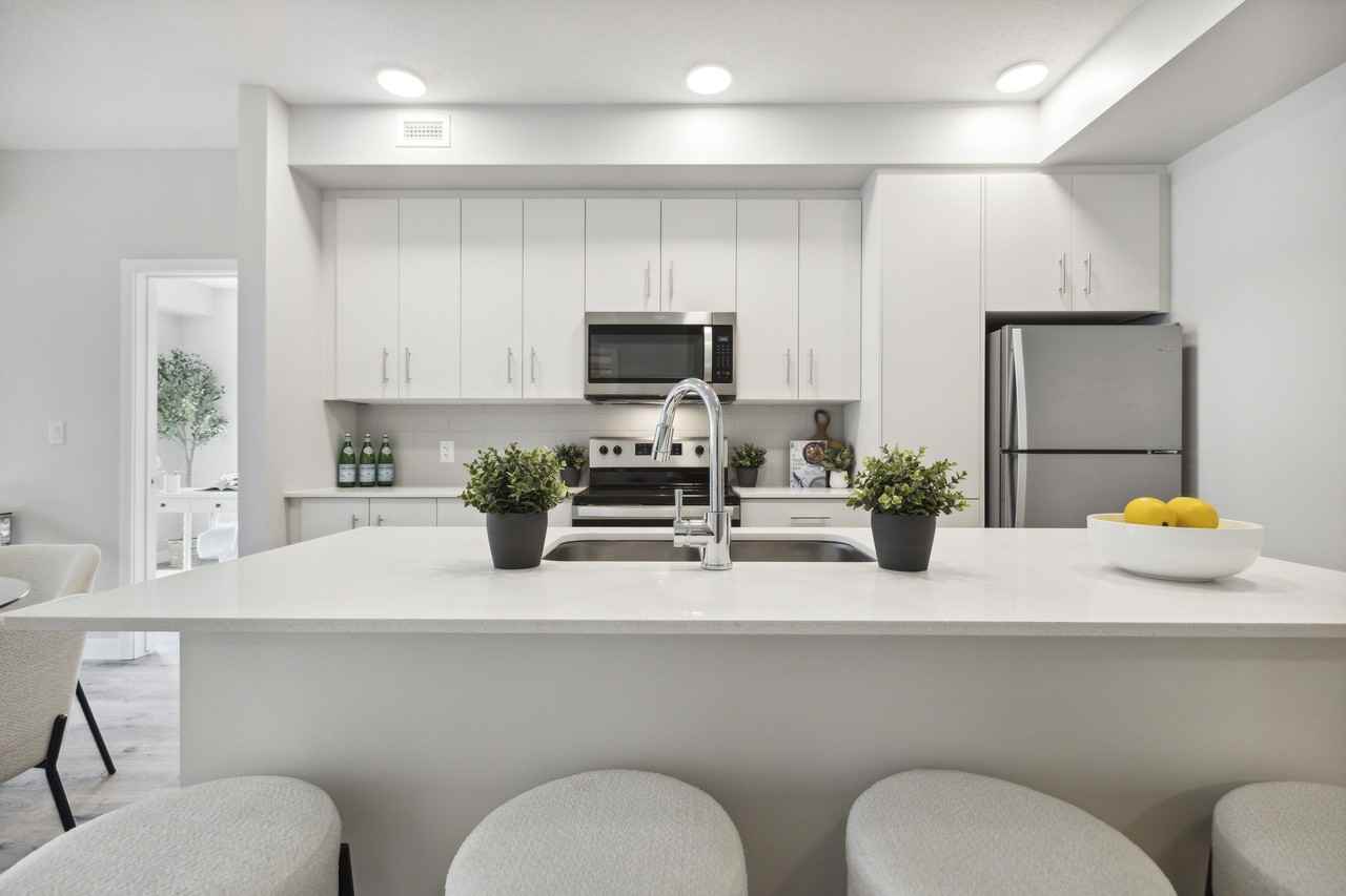 Lumina Apartments - Photo 5 of 50