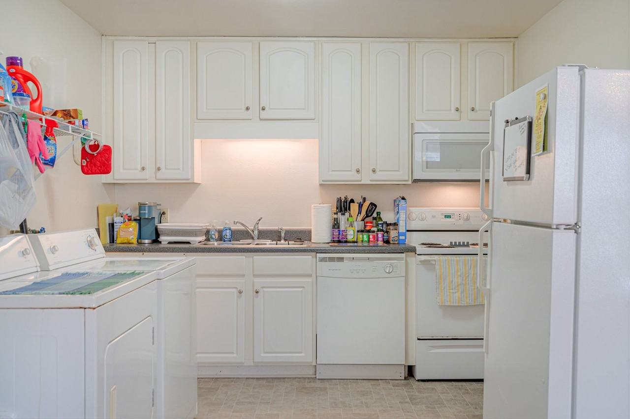 300 McDonald Street Apartments - Photo 6 of 42