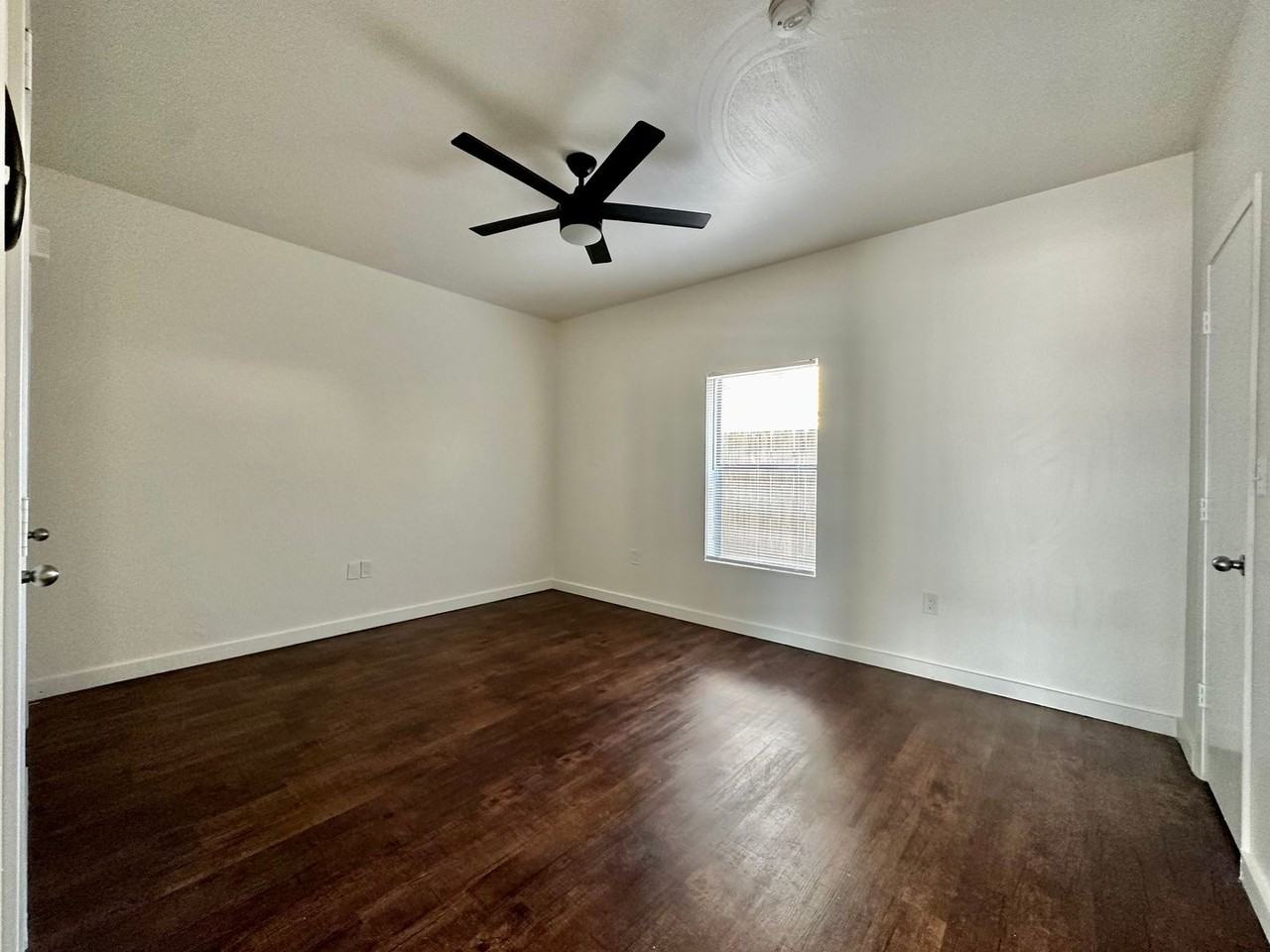 Allen Place - Photo 5 of 8