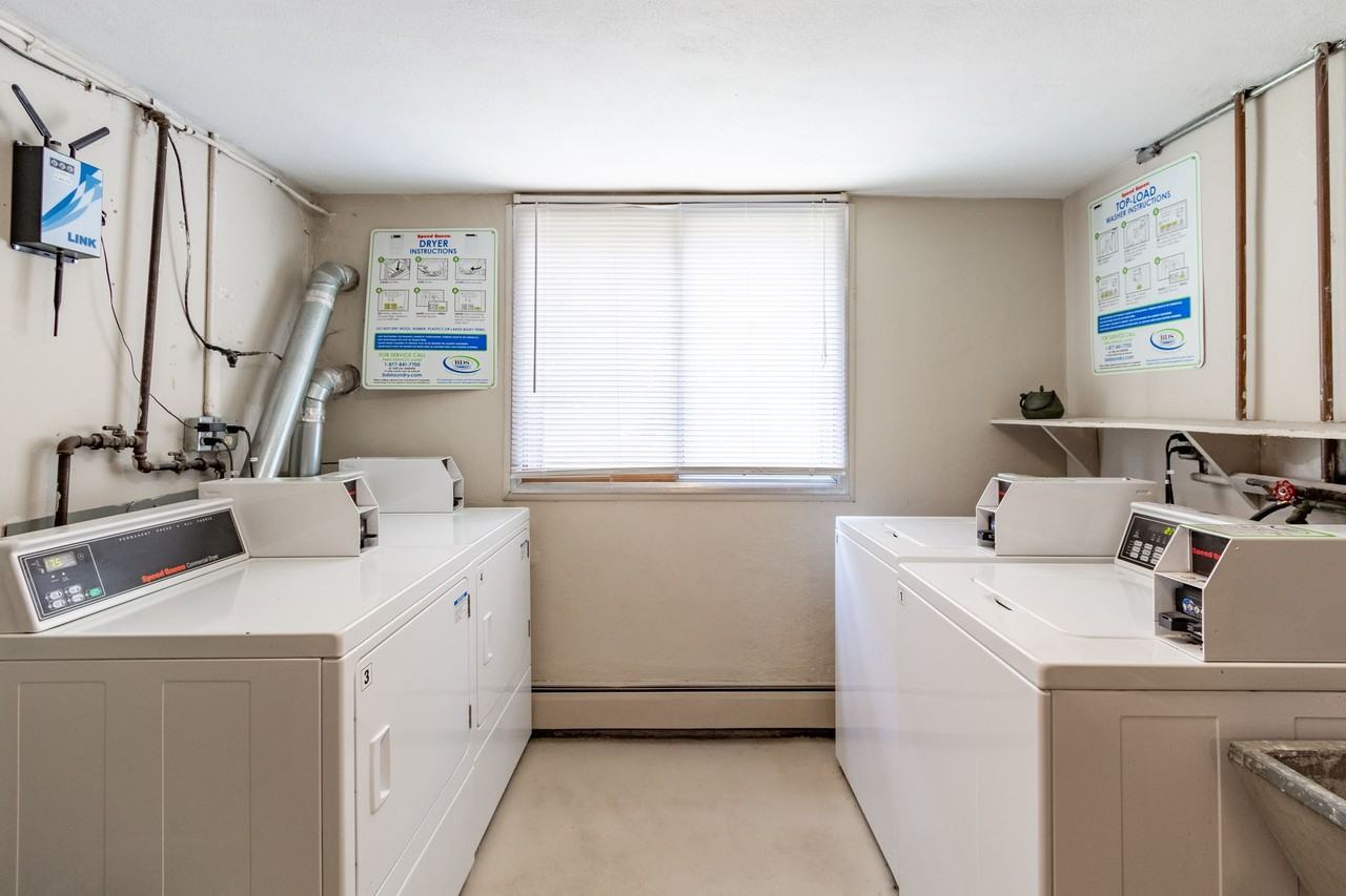 2300 Aldrich Ave S - Photo 2 of 21