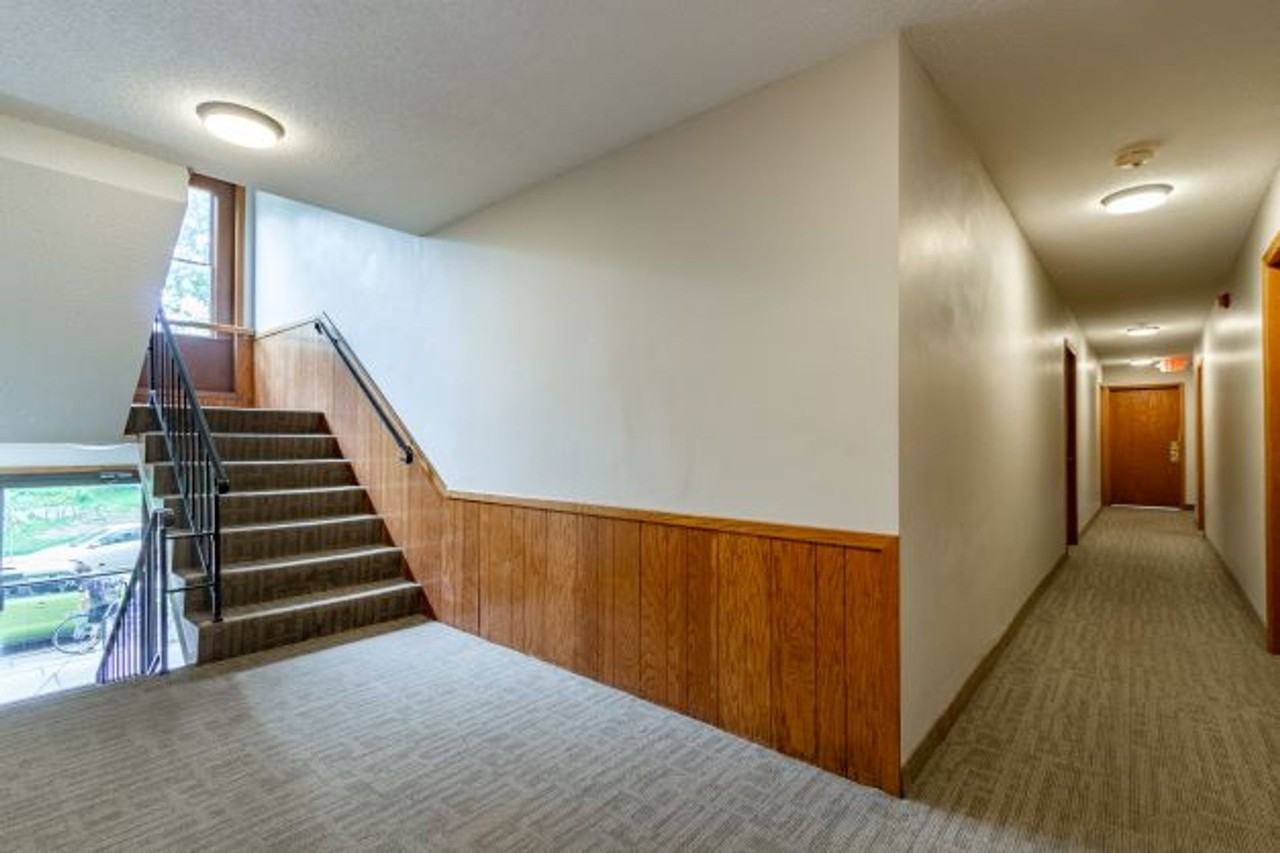 2300 Aldrich Ave S - Photo 4 of 21