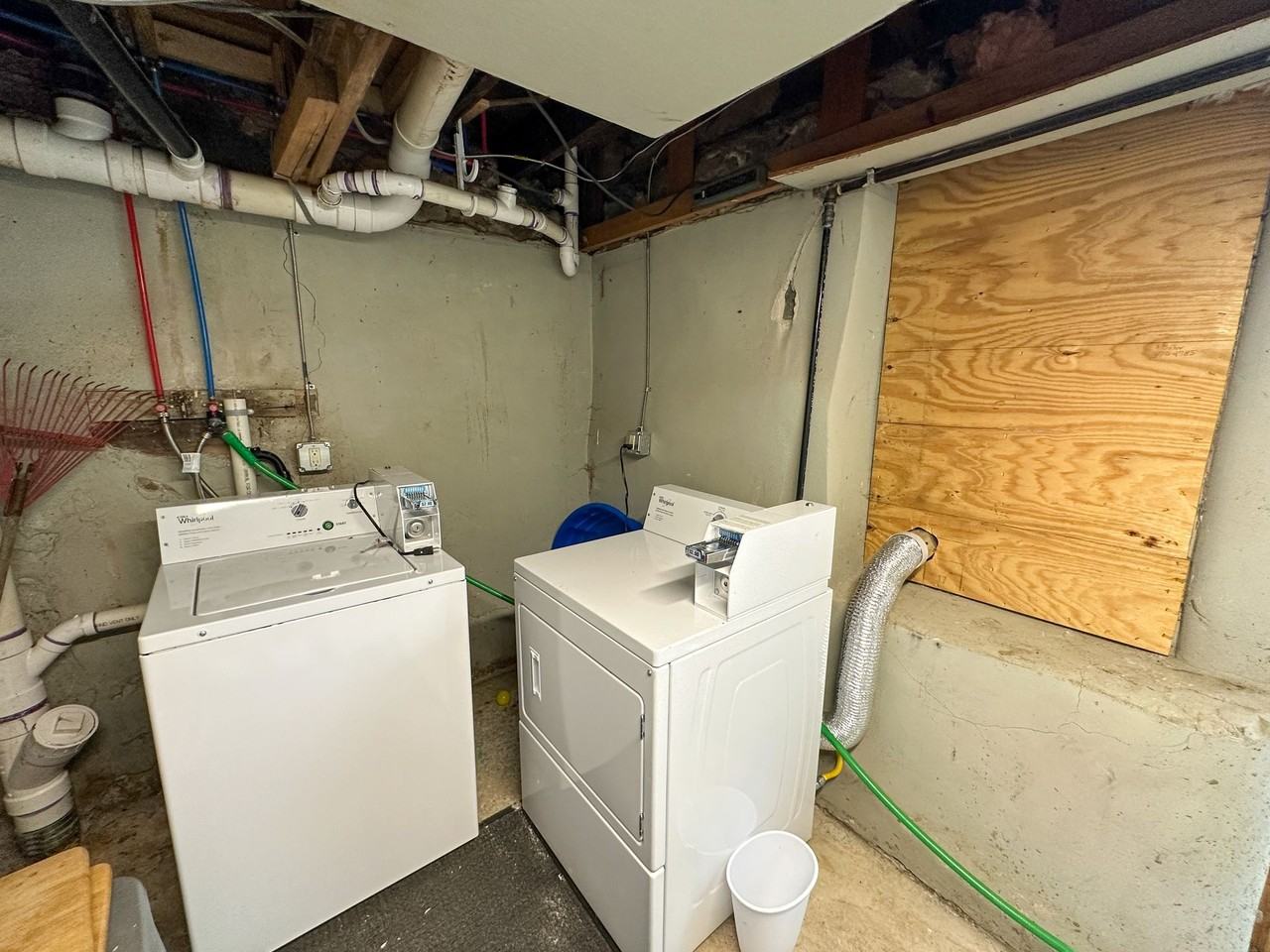 330 N Spring Ave | 4 - Photo 2 of 2