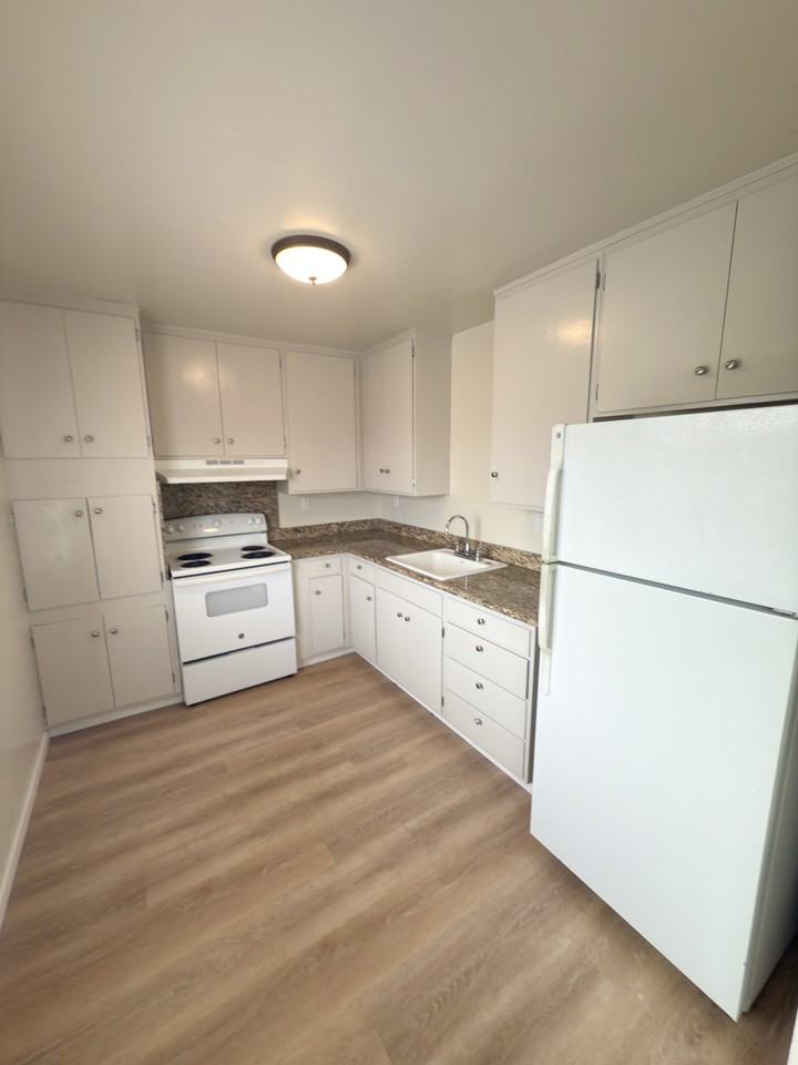 Judah Street - Photo 3 of 5