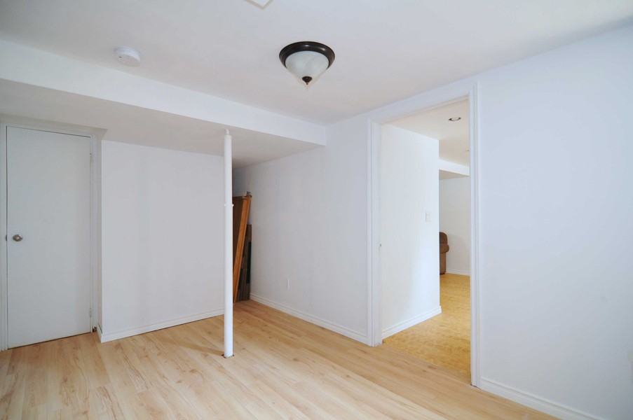 113 Ellington Drive - Photo 4 of 9