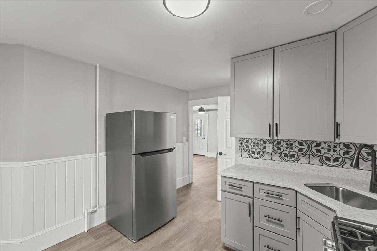 88-94 Lafountain St - Photo 2 of 22