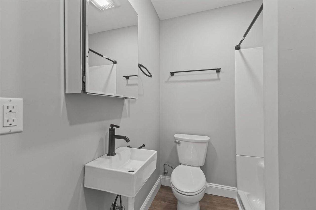 88-94 Lafountain St - Photo 7 of 22