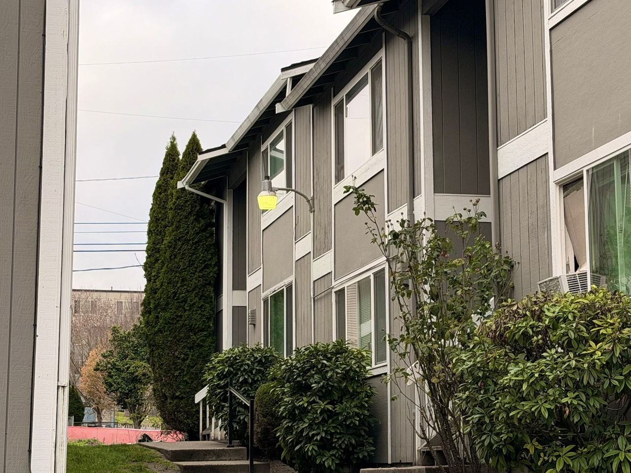 Wright Park Apartments - Photo 5 of 22