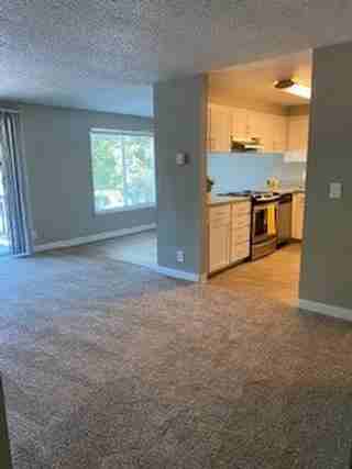 1167 Nw Wallula Ave - Photo 6 of 20
