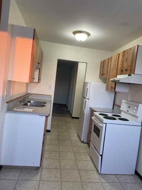 8920 86 Street #303 - Photo 2 of 6