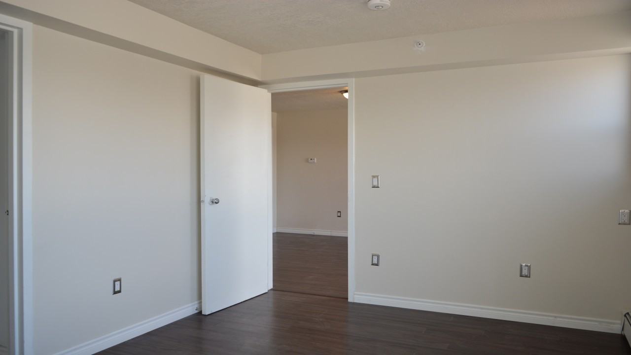 570 207-570 King Street West #207 - Photo 7 of 9