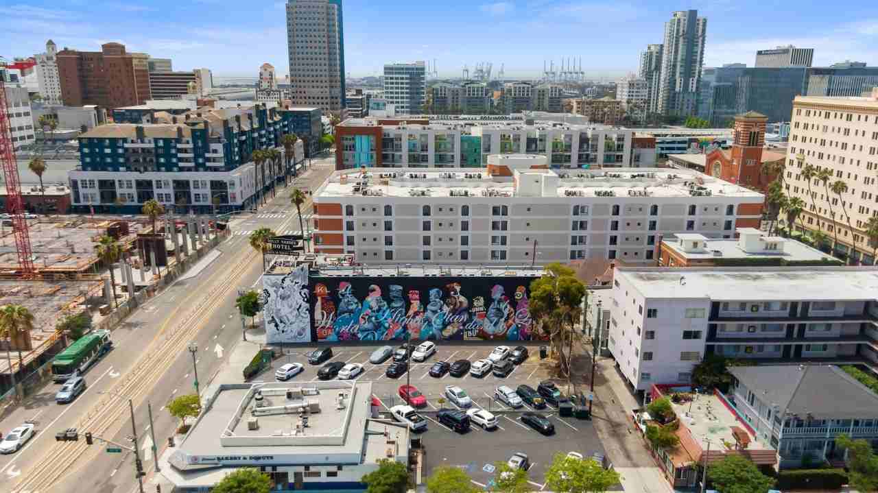 335 Pacific Avenue - Photo 4 of 10