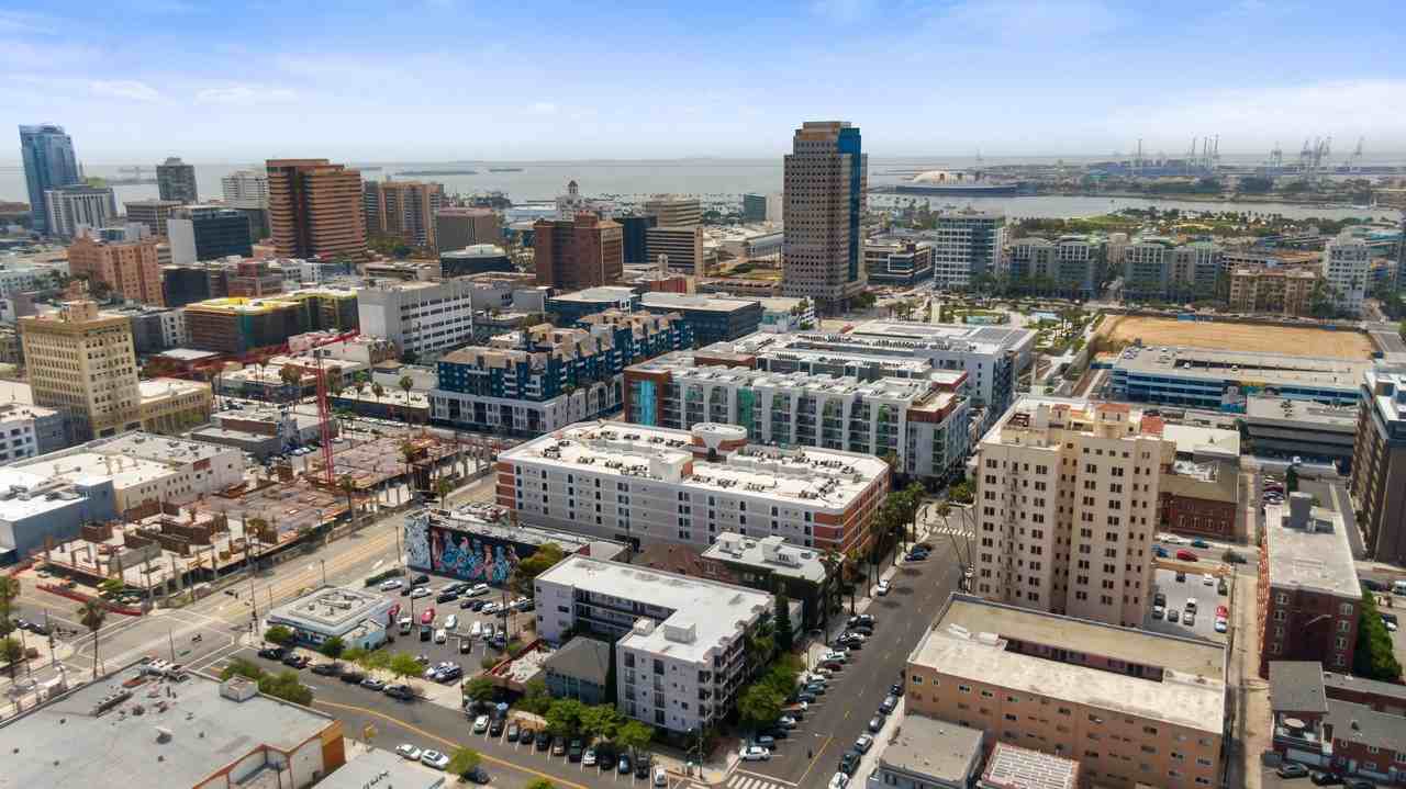 335 Pacific Avenue - Photo 6 of 10