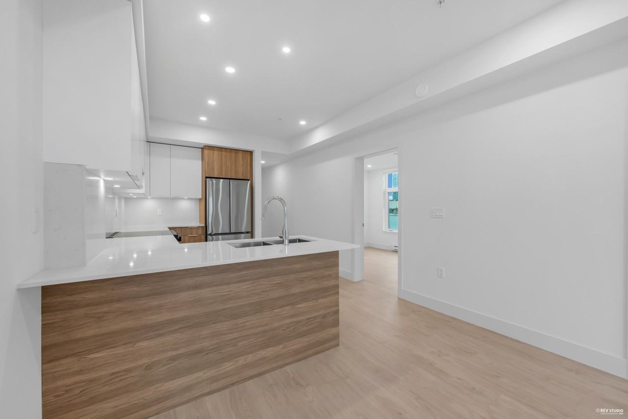 Wheater Court ##214 - Photo 2 of 11