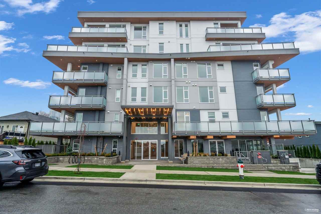 6469 Selma Avenue #409 - Photo 4 of 19