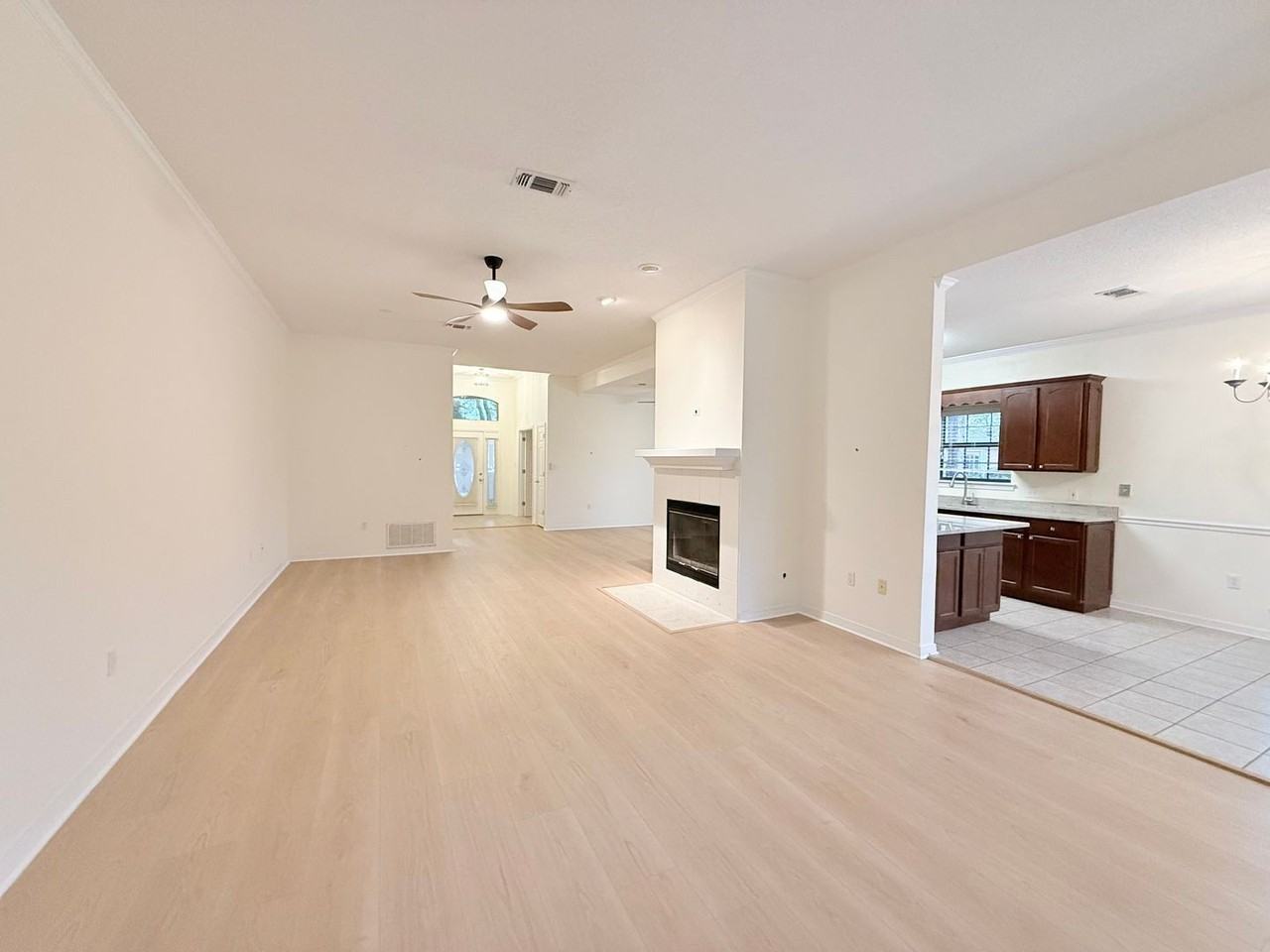 4161 Longwood Circle - Photo 2 of 16