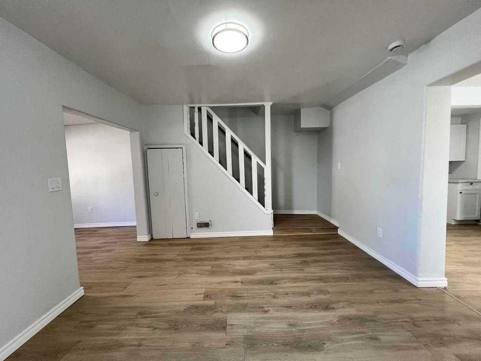 10 Ingram St Lowr - Photo 2 of 27