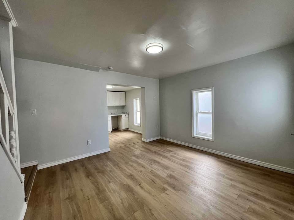 10 Ingram St Lowr - Photo 3 of 27