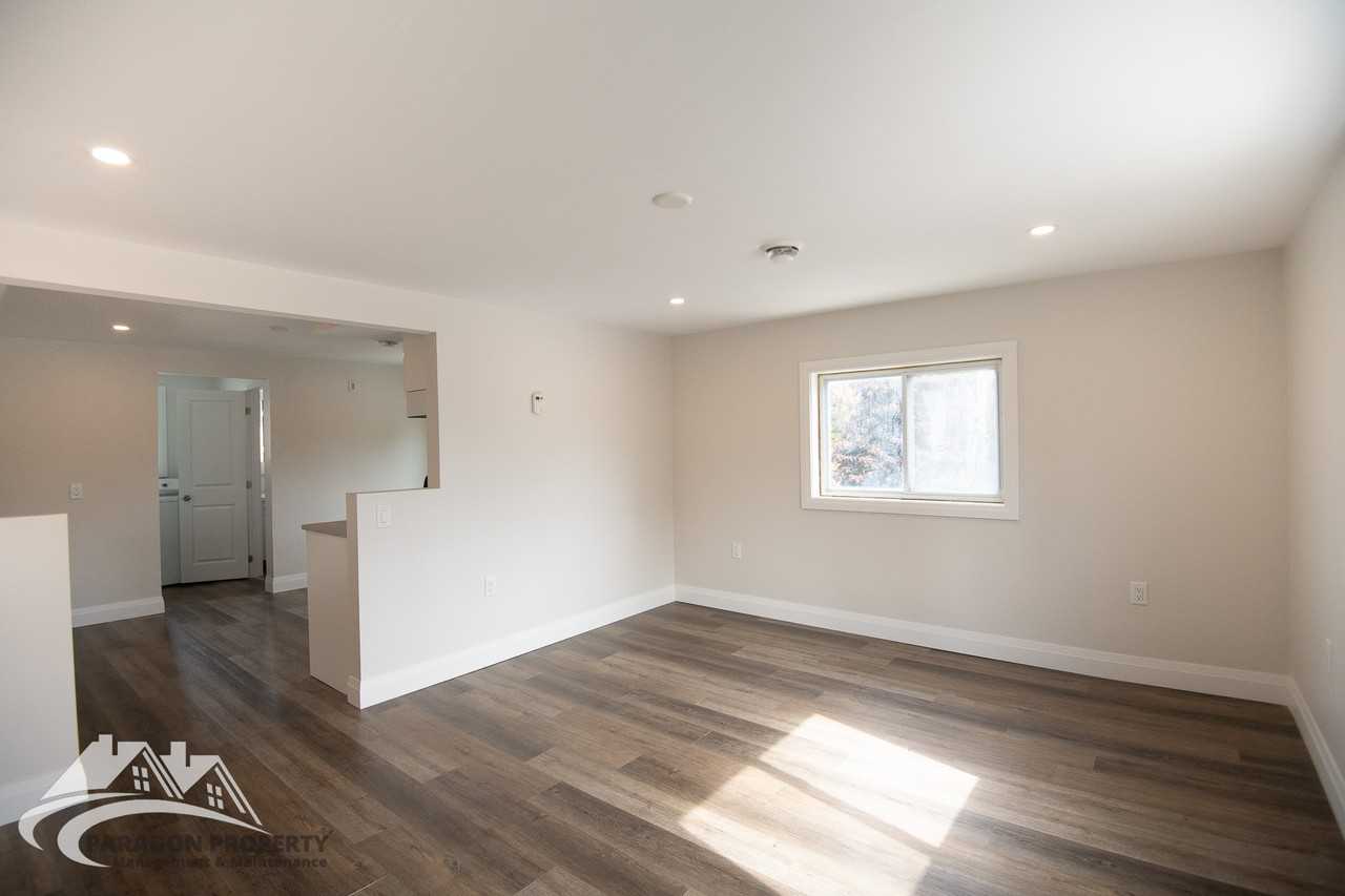 216 Gillard St #2 - Photo 4 of 11