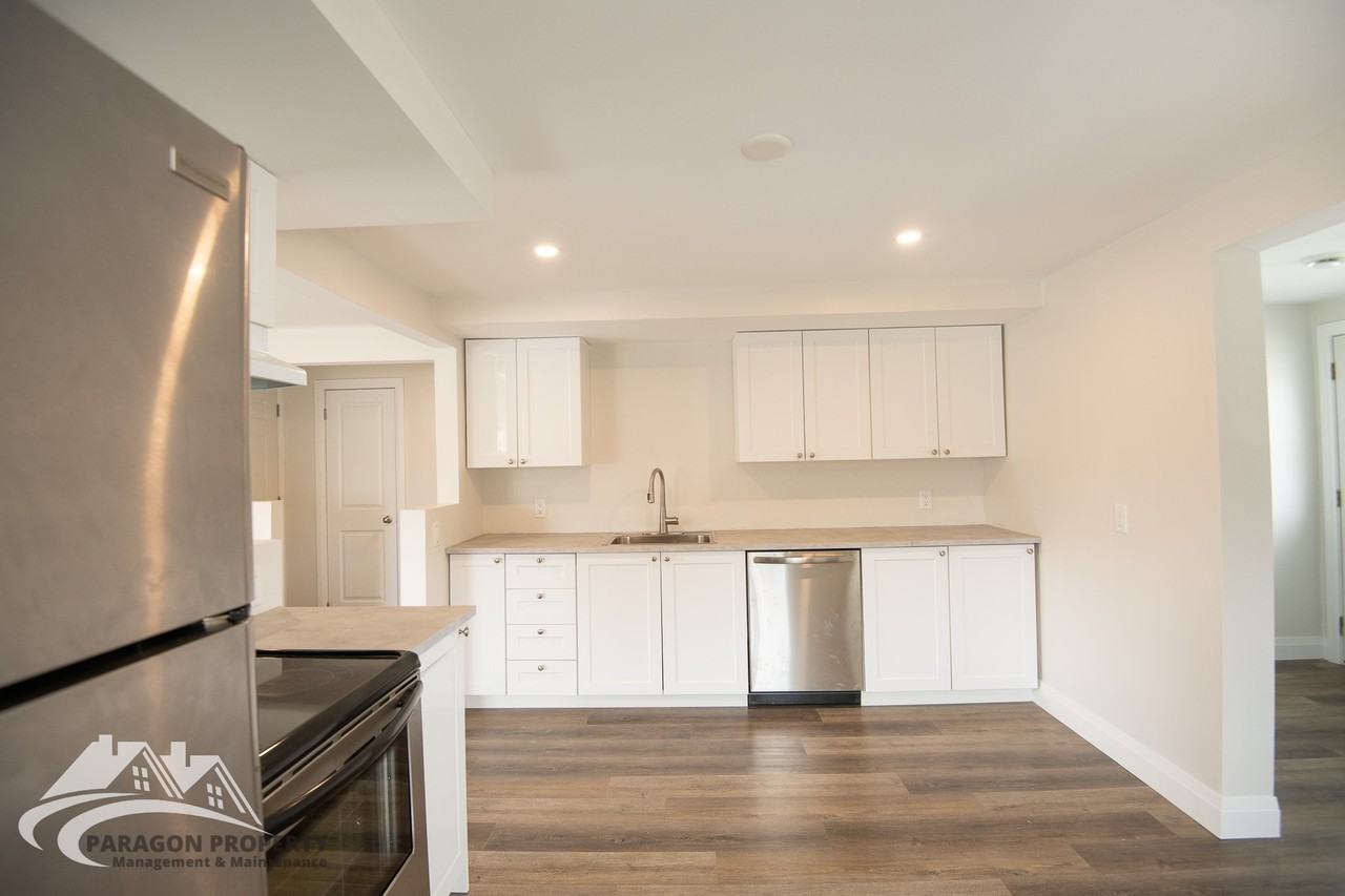 216 Gillard St #2 - Photo 5 of 11